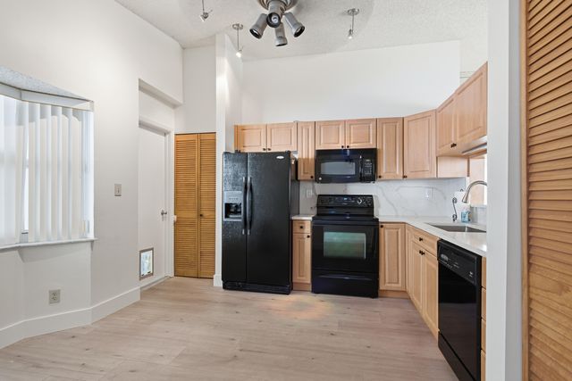 8300 SW 41ST Street, Davie, FL 33328