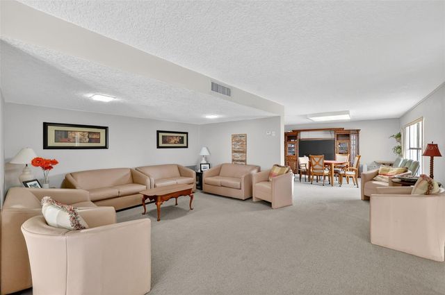 601 N MCDONALD STREET 508, Mount Dora, FL 32757