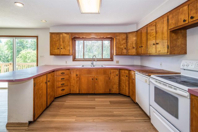 168 & 170 Brenda Road, Clarendon, VT 05759