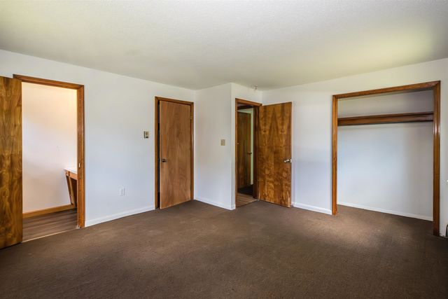 168 & 170 Brenda Road, Clarendon, VT 05759