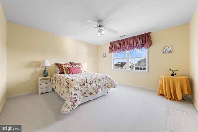 176 PETER RD, Manahawkin, NJ 08050