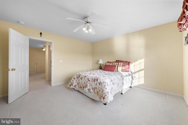 176 PETER RD, Manahawkin, NJ 08050