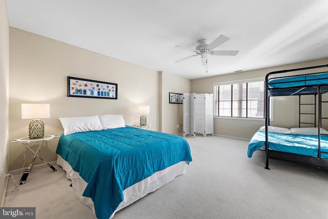 176 PETER RD, Manahawkin, NJ 08050