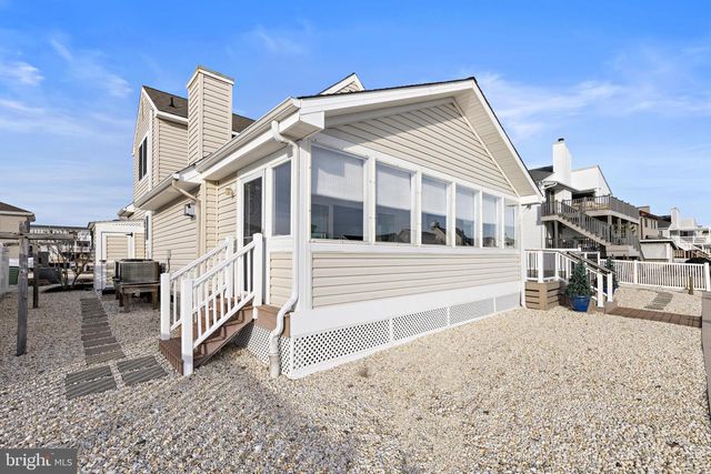 176 PETER RD, Manahawkin, NJ 08050