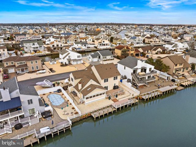 176 PETER RD, Manahawkin, NJ 08050