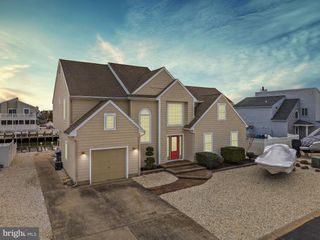 176 PETER RD, Manahawkin, NJ 08050