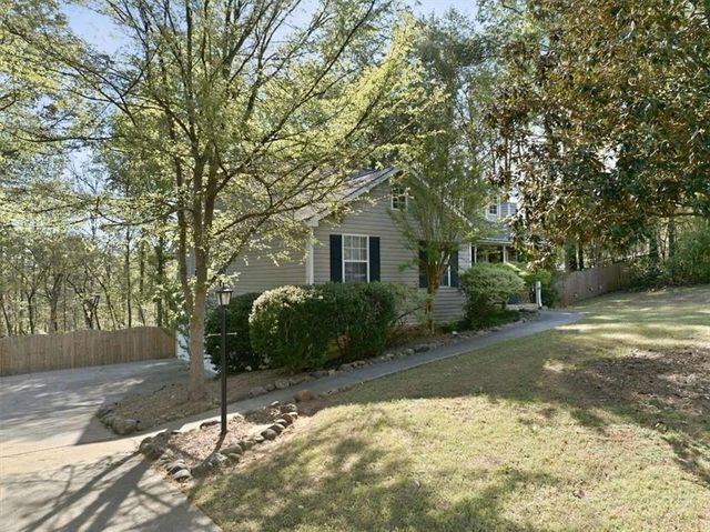 115 Oak Crest Ln, Dallas, GA 30132