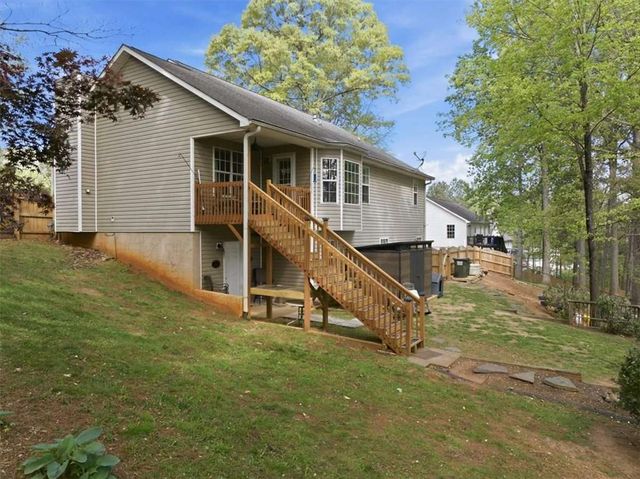 115 Oak Crest Ln, Dallas, GA 30132