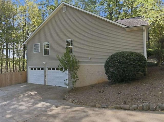 115 Oak Crest Ln, Dallas, GA 30132