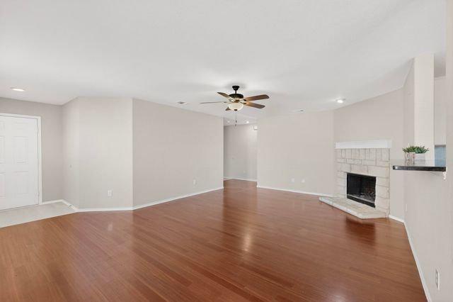 303 Laurel Lane, Fate, TX 75087