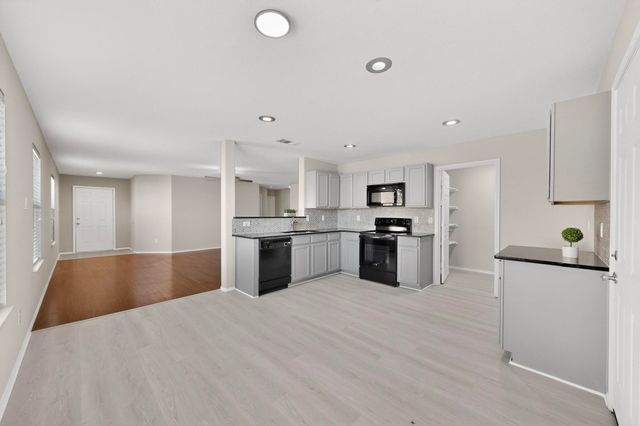 303 Laurel Lane, Fate, TX 75087