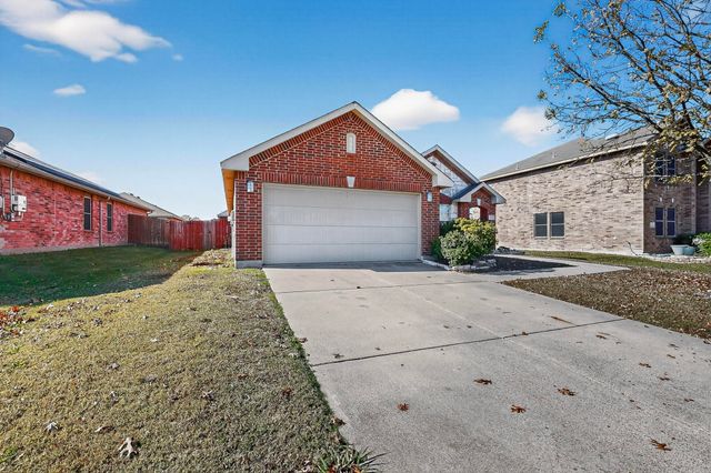 303 Laurel Lane, Fate, TX 75087