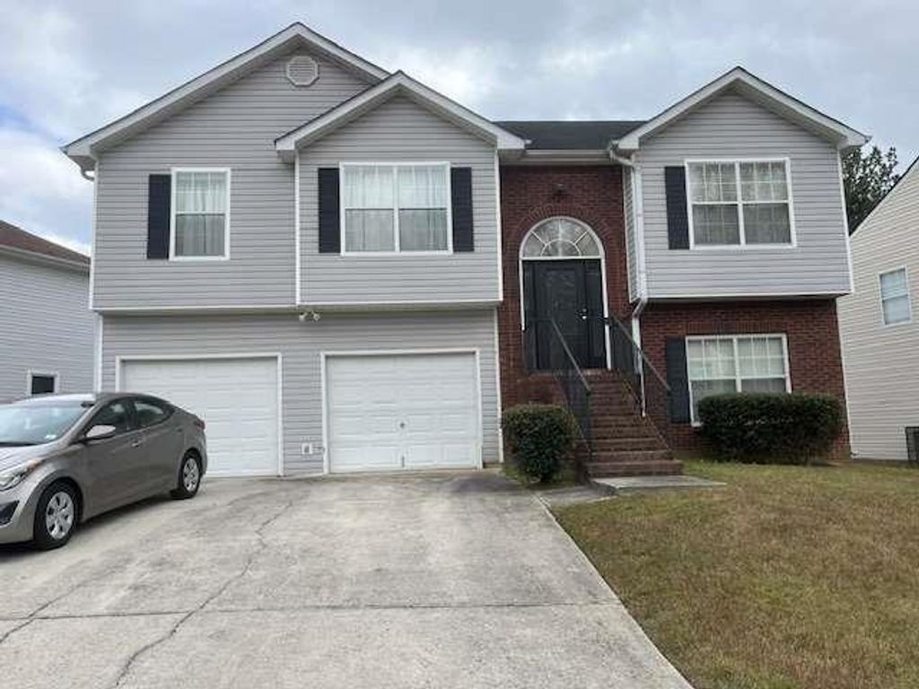 1550 Blossom Drive, Atlanta, GA 30349