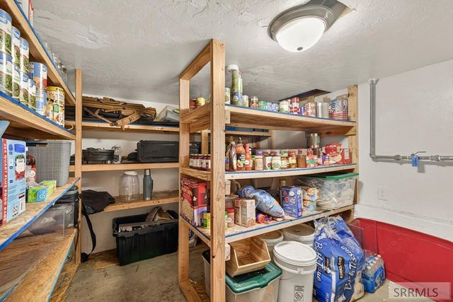 146 E 9th Street, St Anthony, ID 83445