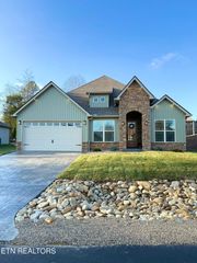 205 Chogi Lane, Loudon, TN 37774