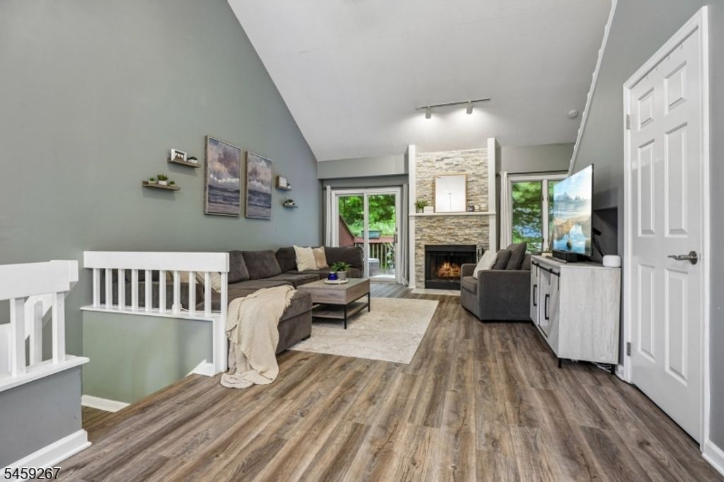 25 Ridgeview Ter, Jefferson Twp., NJ 07438 — photo 3