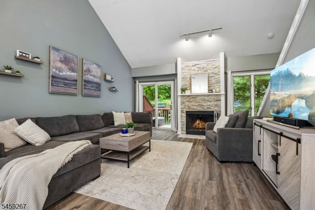 25 Ridgeview Ter, Jefferson Twp., NJ 07438 — photo 4