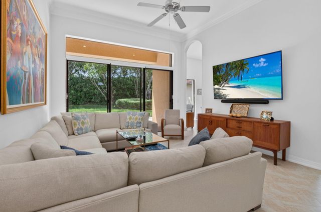 9732 Isles Cay Drive, Delray Beach, FL 33446
