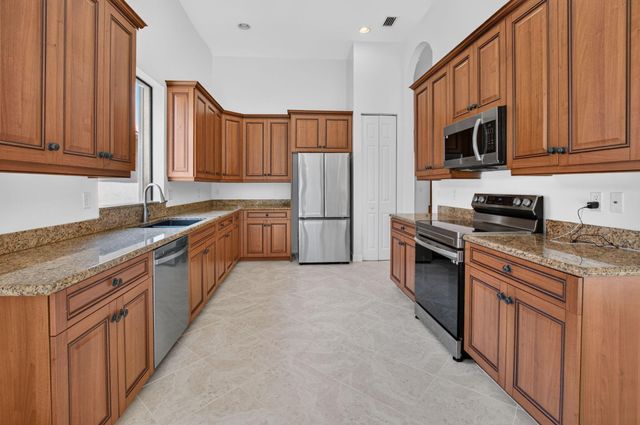 9732 Isles Cay Drive, Delray Beach, FL 33446