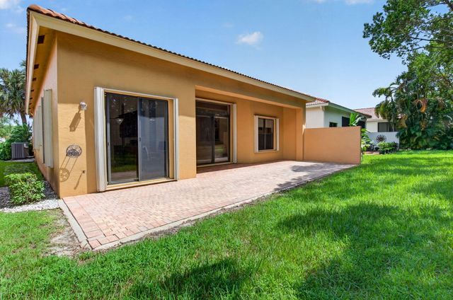 9732 Isles Cay Drive, Delray Beach, FL 33446