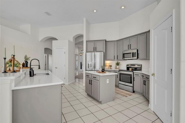 1054 LANDVIEW COURT, Orlando, FL 32828
