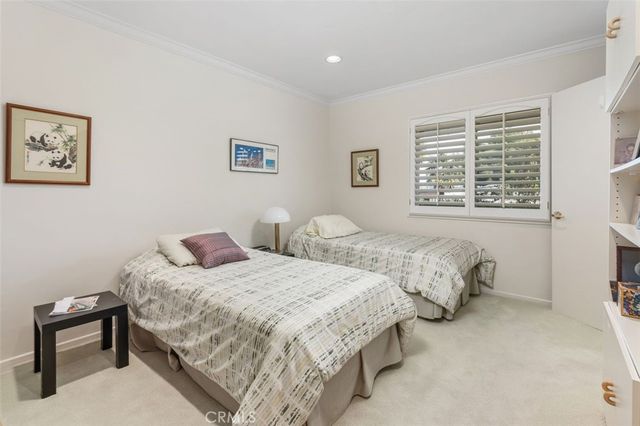 16903 Oak View Drive, Encino, CA 91436