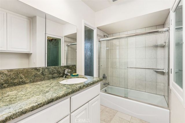 16903 Oak View Drive, Encino, CA 91436