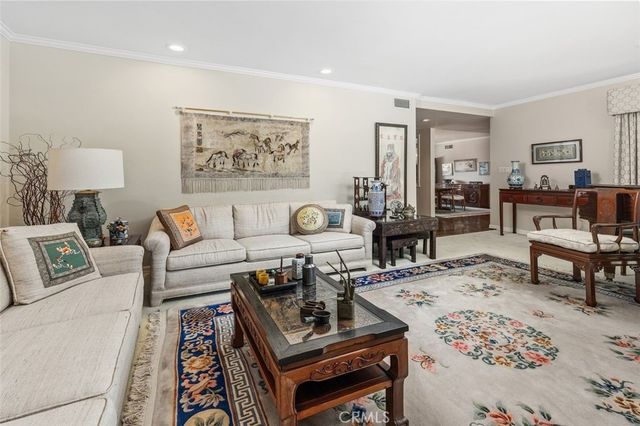 16903 Oak View Drive, Encino, CA 91436