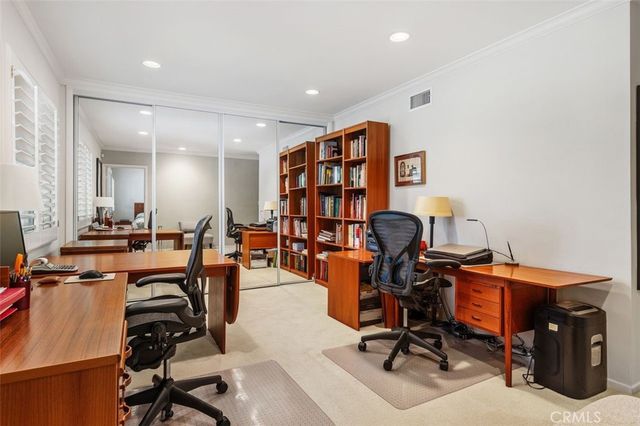 16903 Oak View Drive, Encino, CA 91436