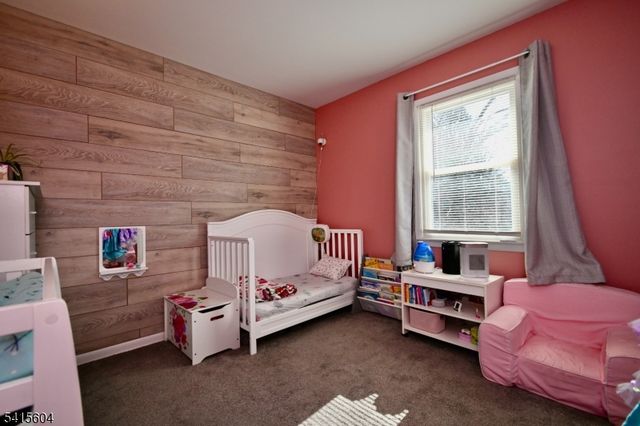 27 Caro Dr, West Milford Twp., NJ 07438