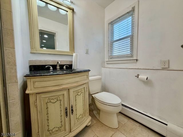 27 Caro Dr, West Milford Twp., NJ 07438