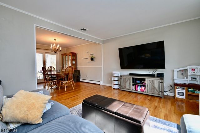 27 Caro Dr, West Milford Twp., NJ 07438