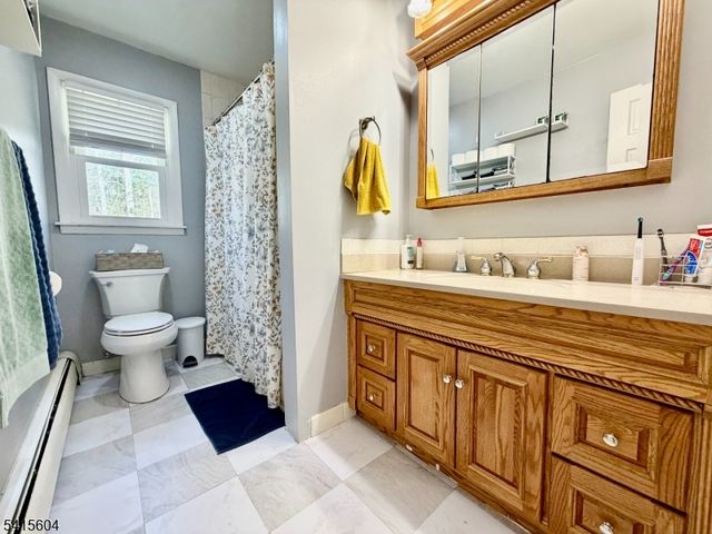 27 Caro Dr, West Milford Twp., NJ 07438