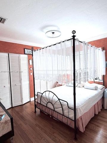 1643 Nethia Dr, Miami, FL 33133