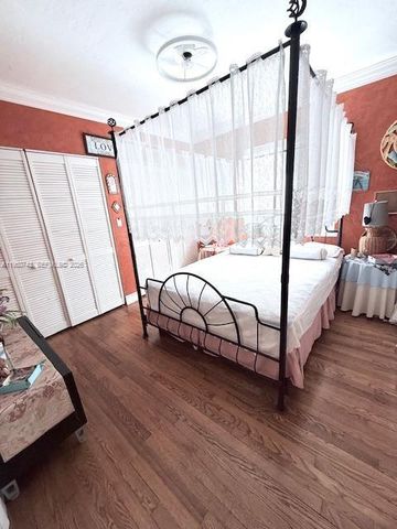 1643 Nethia Dr, Miami, FL 33133