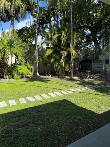 1643 Nethia Dr, Miami, FL 33133