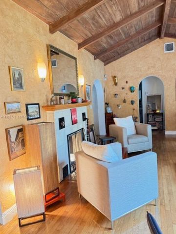 1643 Nethia Dr, Miami, FL 33133