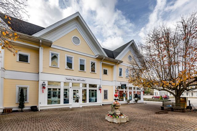 25 North Main Street 5D, Kent, CT 06757