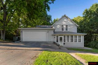 621 W St Paul Street, St. Peter, MN 56082