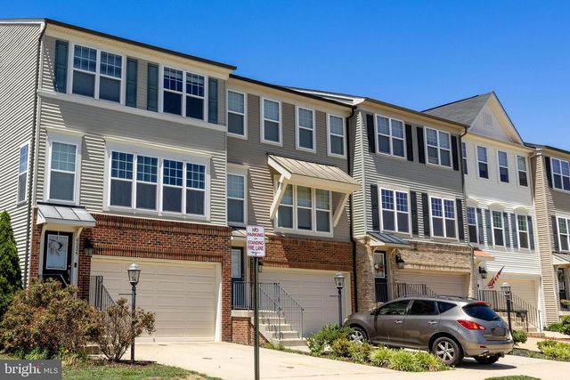 9222 DAWKINS CREST CIR, Bristow, VA 20136