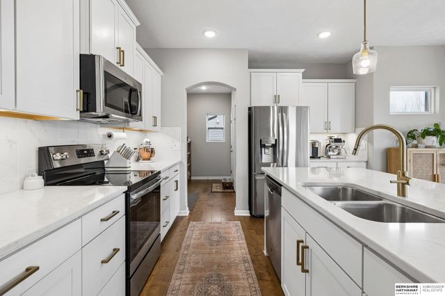 4226 S 214th Street, Elkhorn, NE 68022