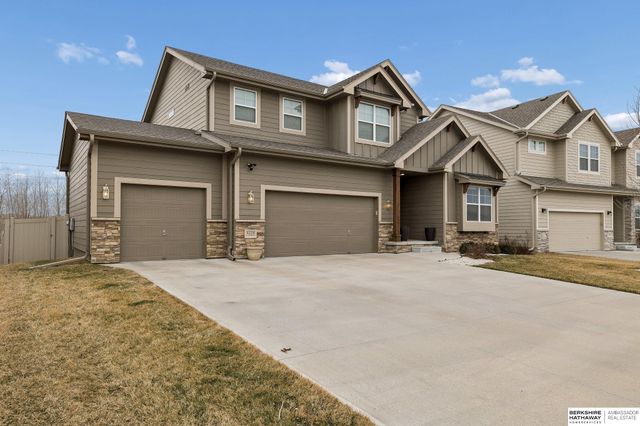 4226 S 214th Street, Elkhorn, NE 68022