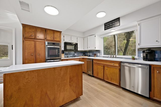 2503 Manana ST, Austin, TX 78730