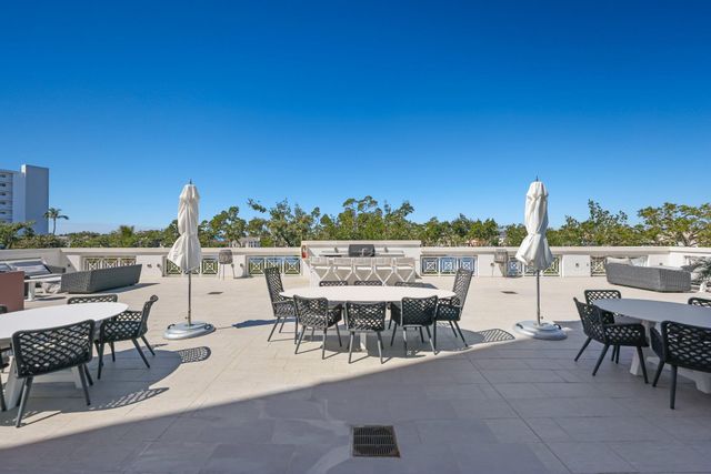 3200 S Ocean Boulevard 302, Highland Beach, FL 33487