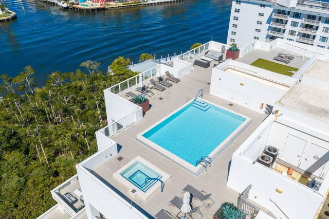 3200 S Ocean Boulevard 302, Highland Beach, FL 33487