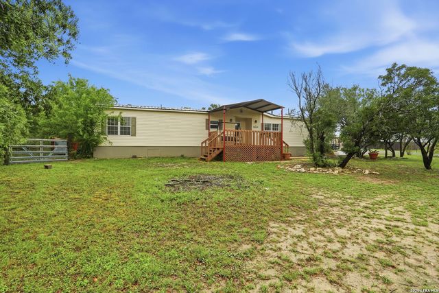 9923 County Road 5735, Castroville, TX 78009