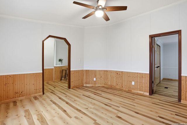 9923 County Road 5735, Castroville, TX 78009
