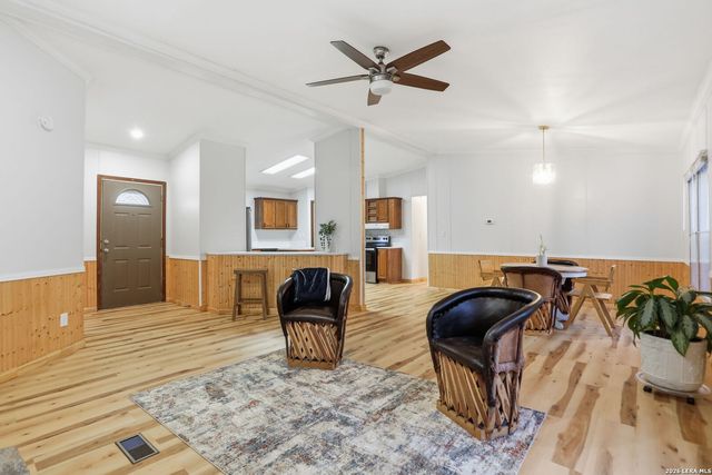 9923 County Road 5735, Castroville, TX 78009