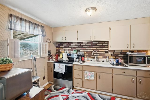 905 Leslie Court, Mason, OH 45040