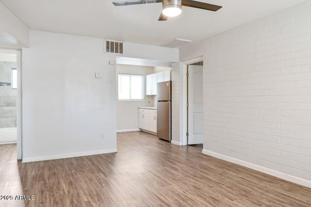 1744 W Glendale Avenue 9, Phoenix, AZ 85021